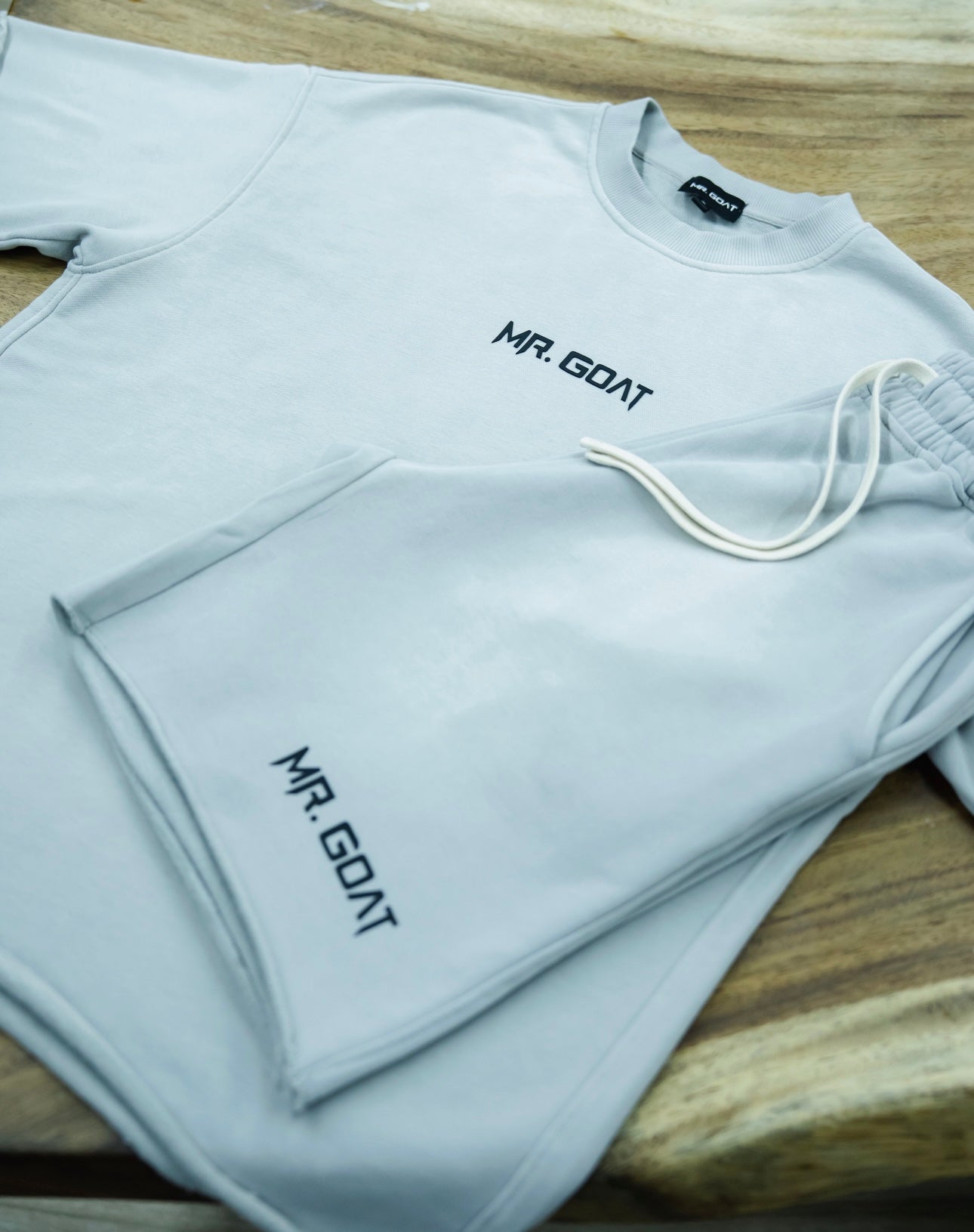 Set Essentials Gris