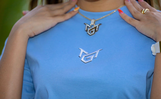 Women blue sky blue crop top