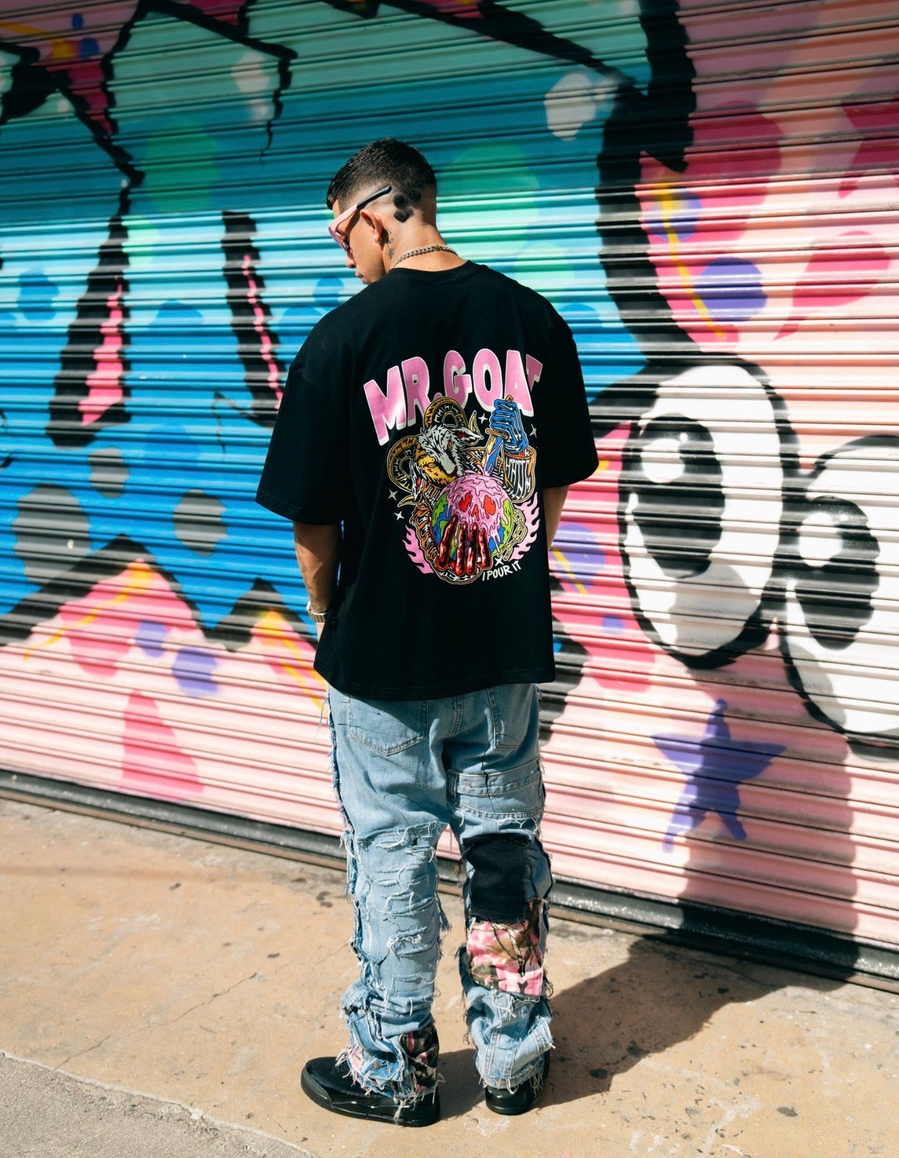 Mr.Goat    I POUR IT