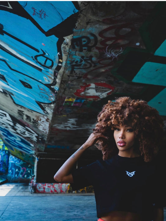 women black crop top